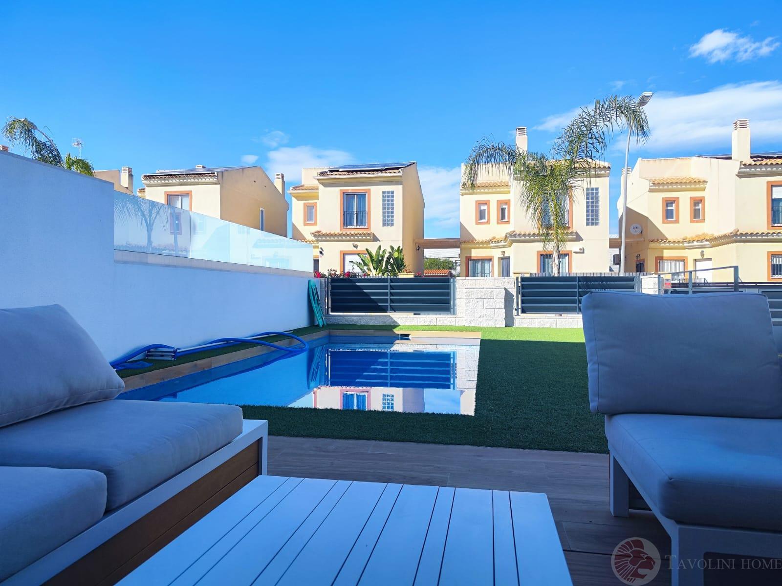 Miete von chalet in
 El Campello