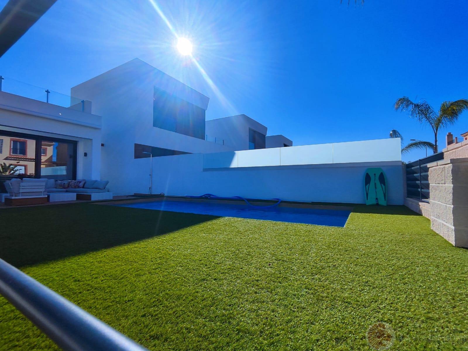 Miete von chalet in
 El Campello