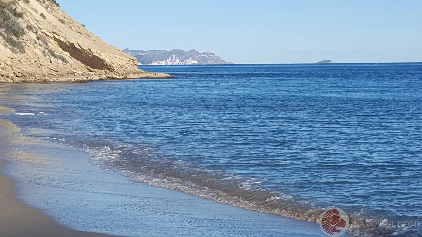 For rent of chalet in El Campello