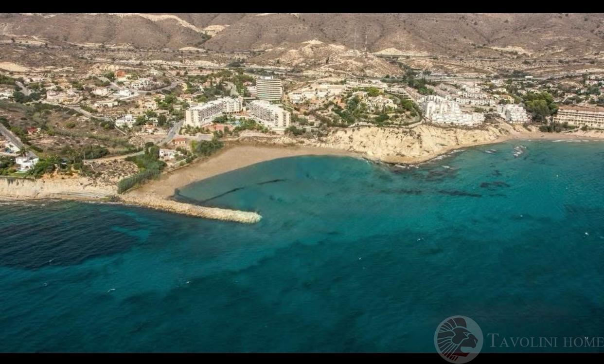 For rent of chalet in El Campello