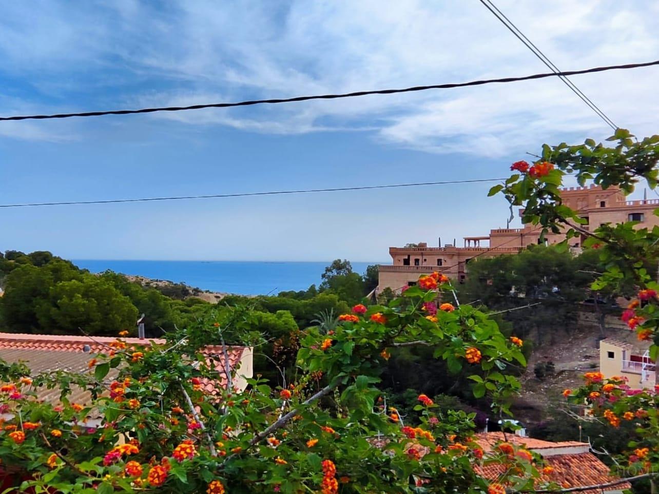 For sale of chalet in El Campello