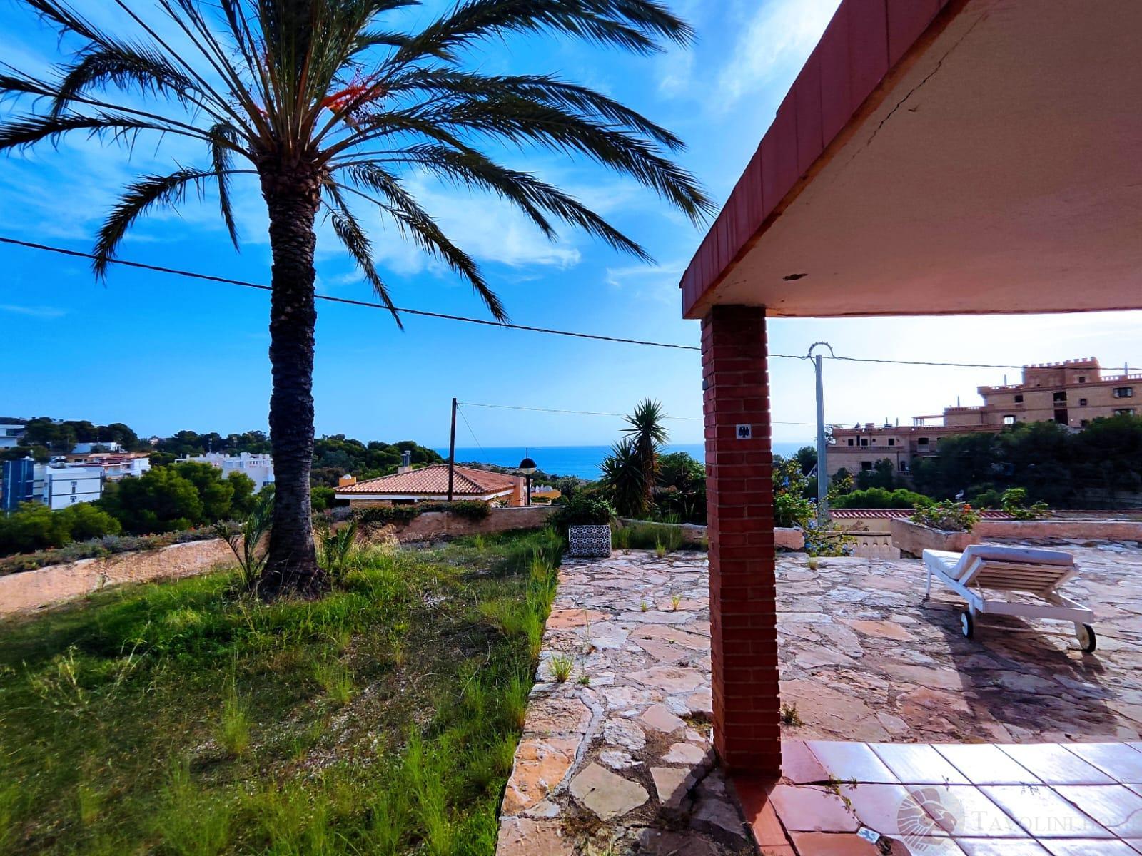 For sale of chalet in El Campello