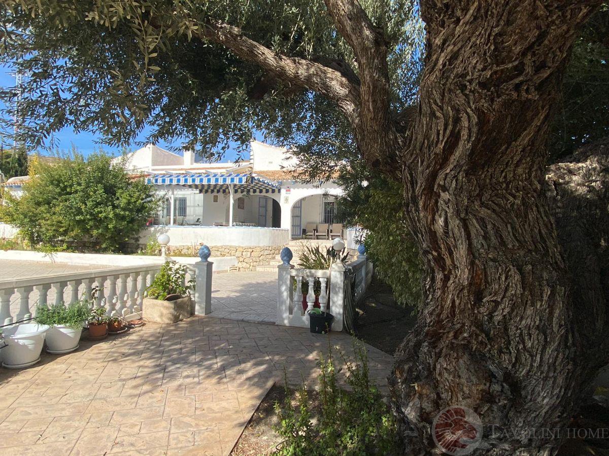 For sale of chalet in El Campello