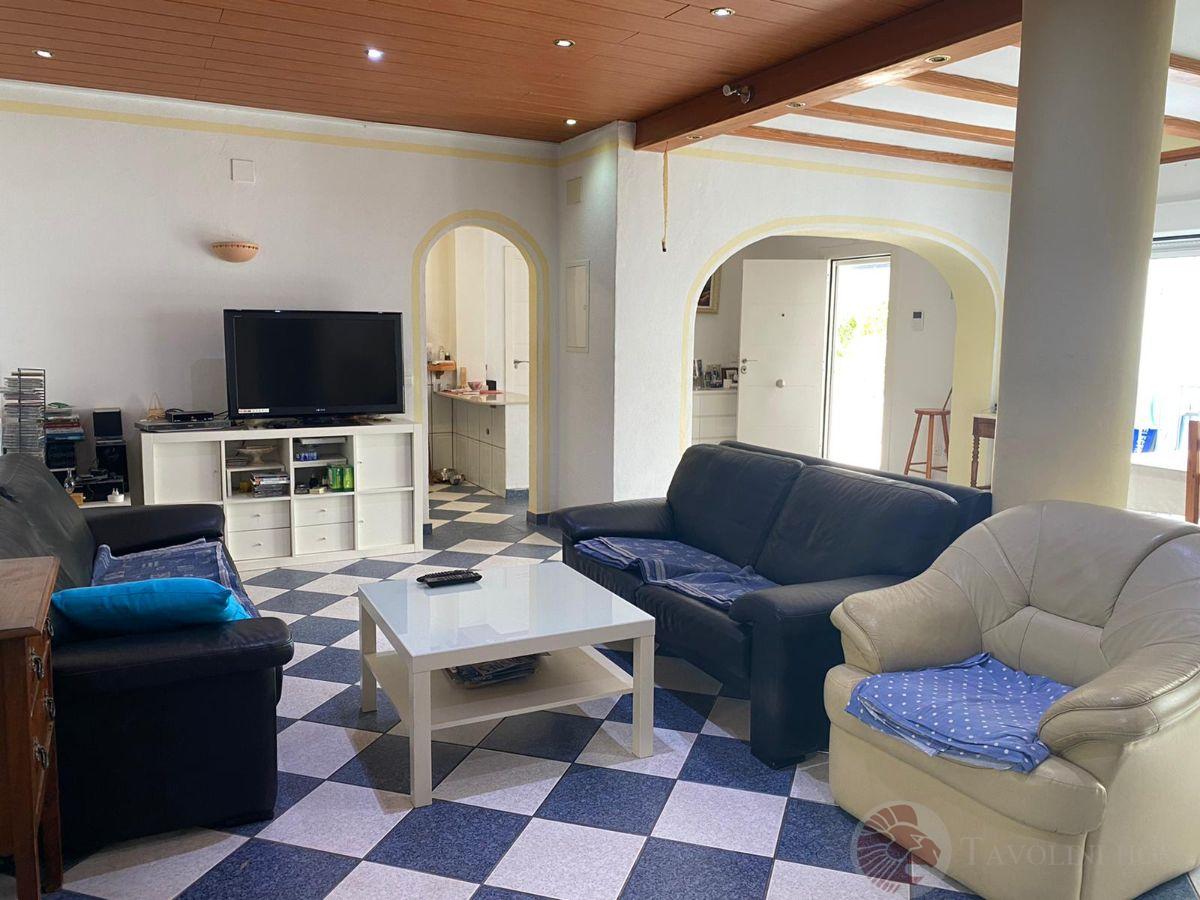 For sale of chalet in El Campello