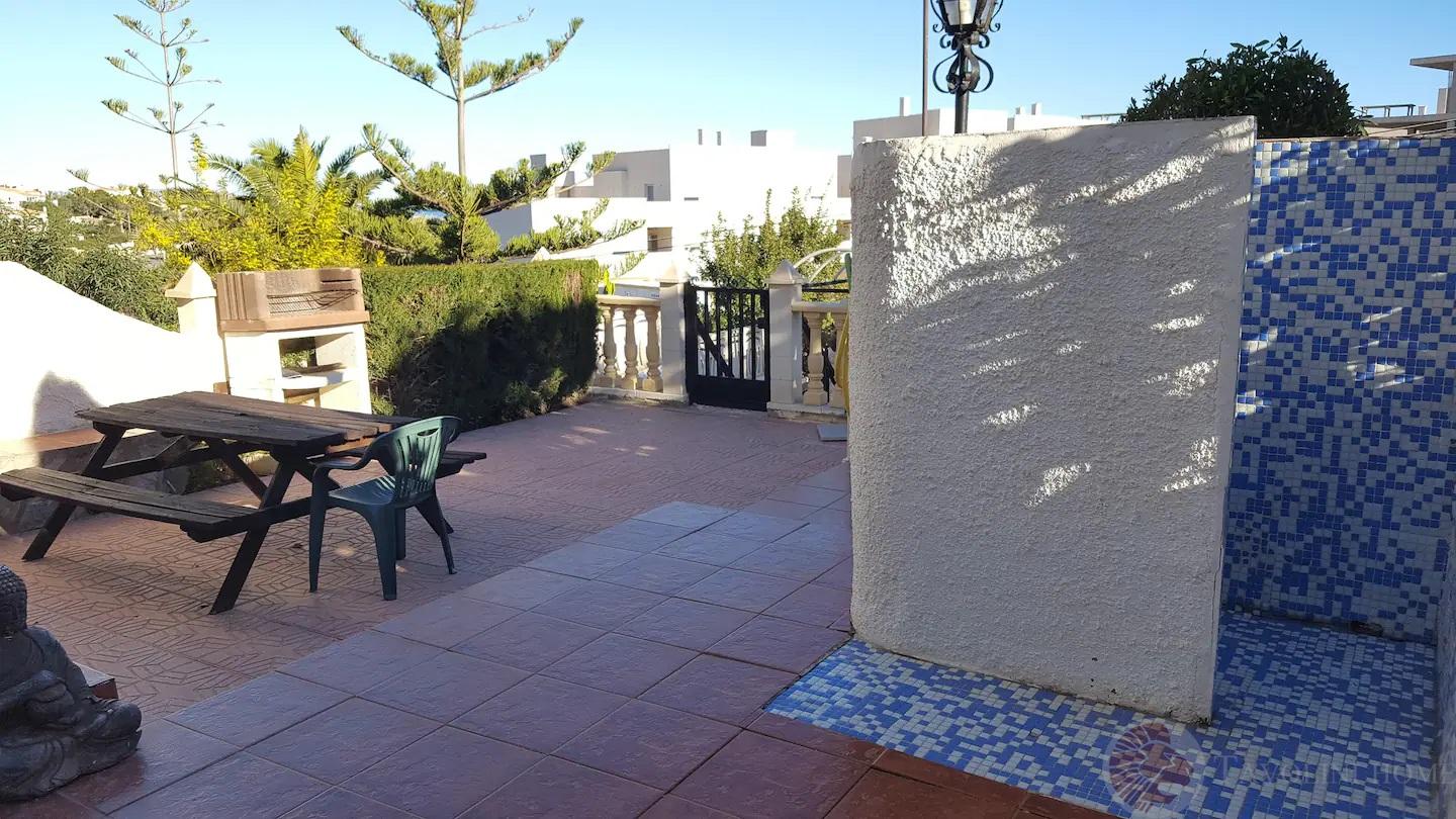 For rent of bungalow in El Campello