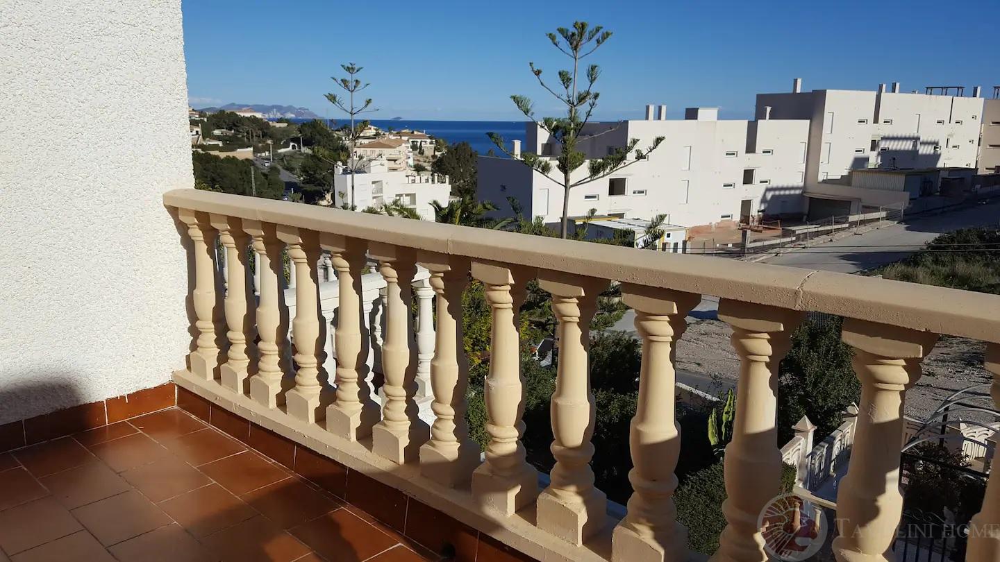 For rent of bungalow in El Campello