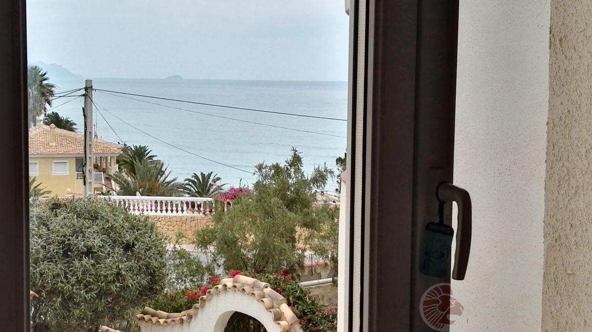 Продажа от

 Домa на El Campello