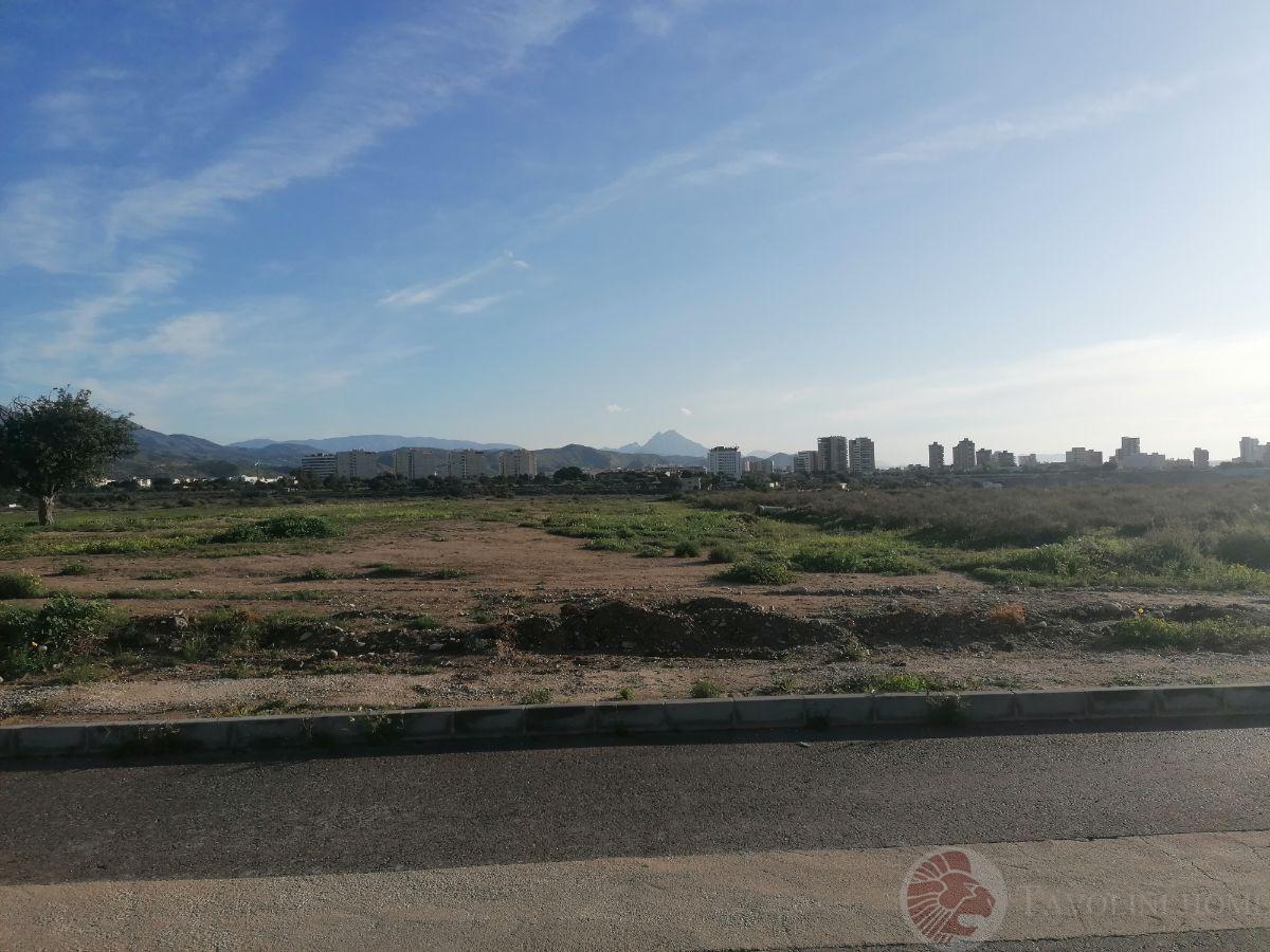 For sale of land in El Campello