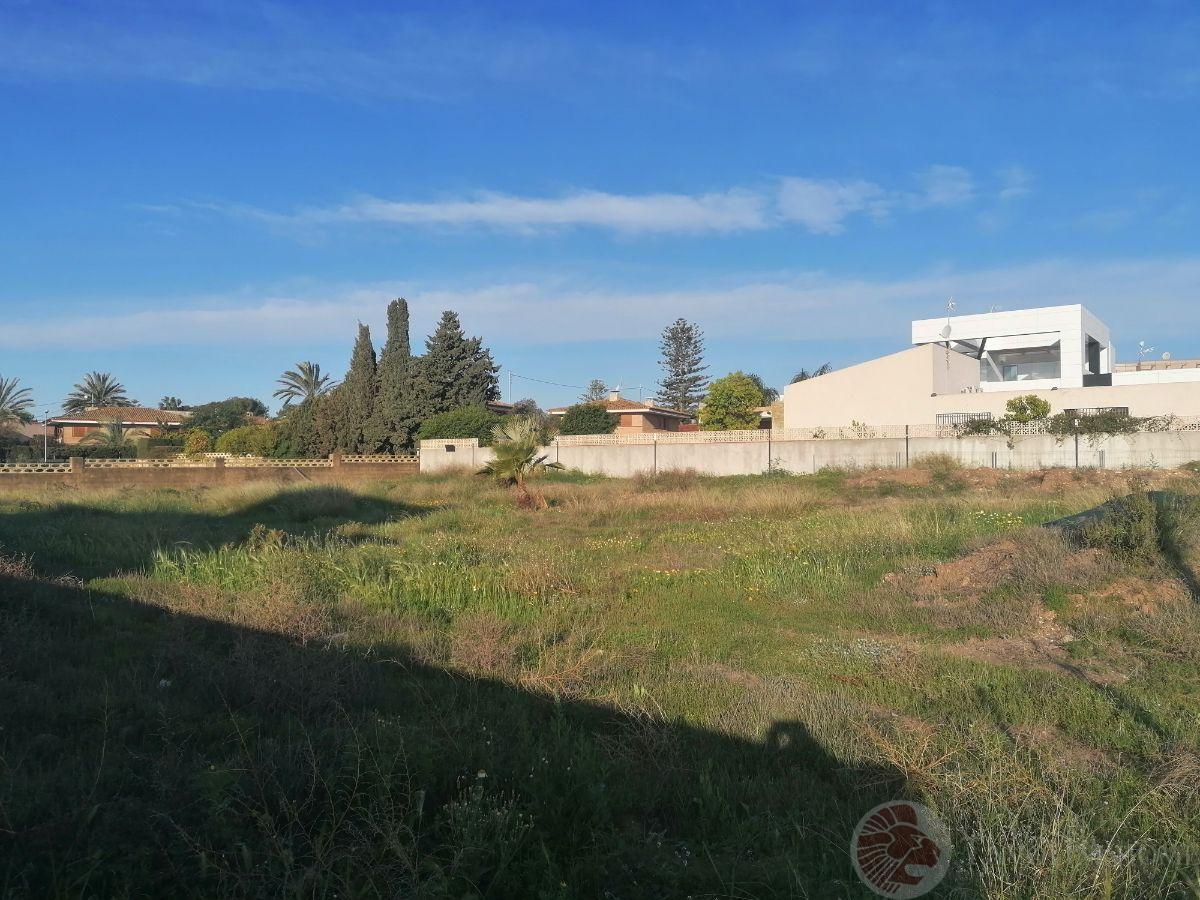 For sale of land in El Campello