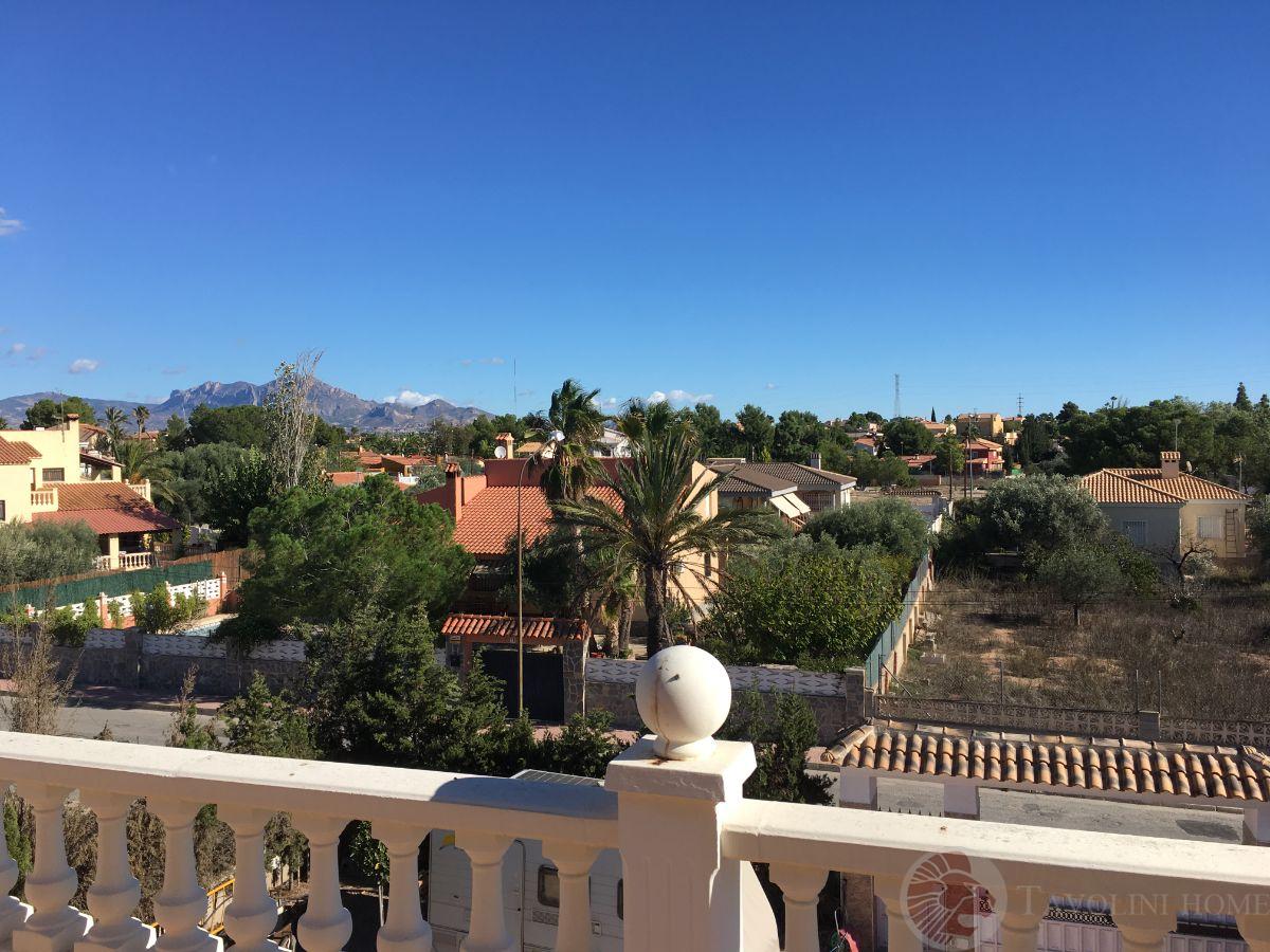 Продажа от

 Домa на San Vicente del Raspeig