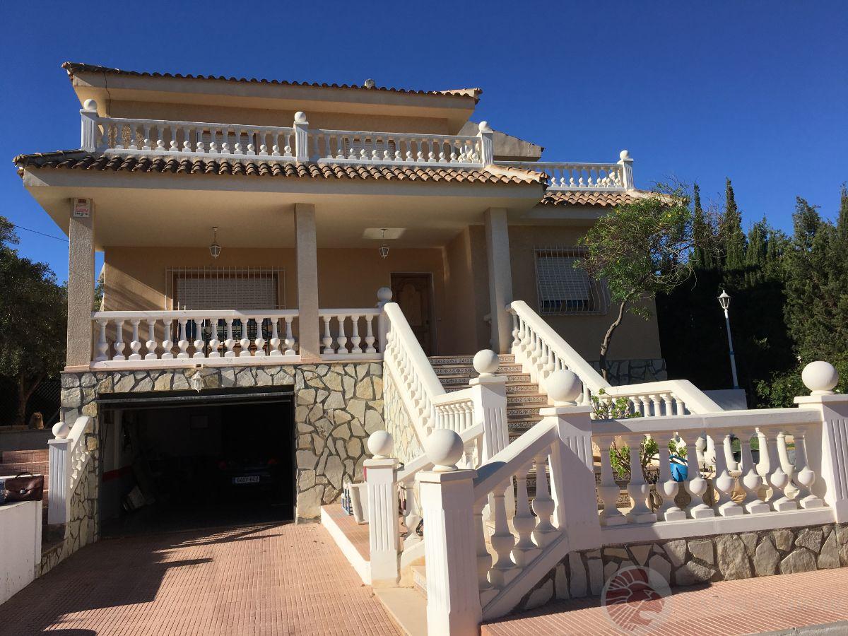 Продажа от

 Домa на San Vicente del Raspeig