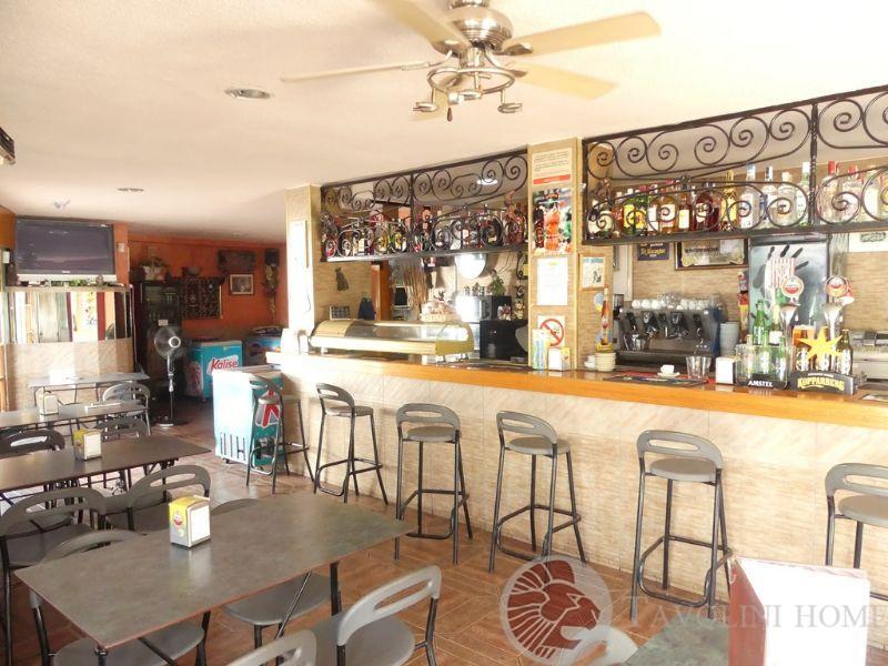 For sale of commercial in El Campello