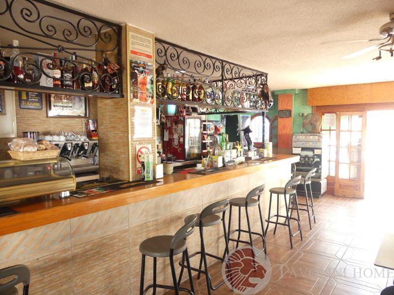 For sale of commercial in El Campello