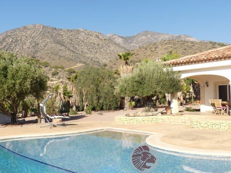 For sale of house in Aguas de Busot