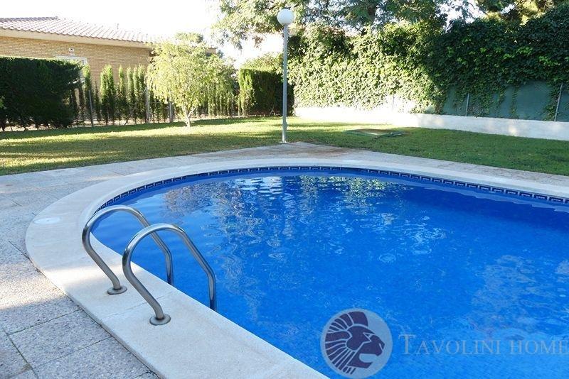 For sale of bungalow in El Campello