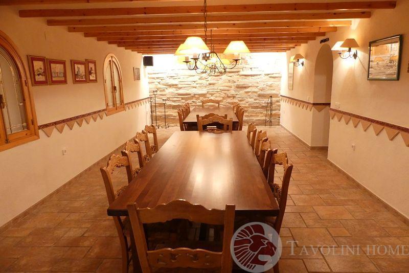 For sale of chalet in El Campello