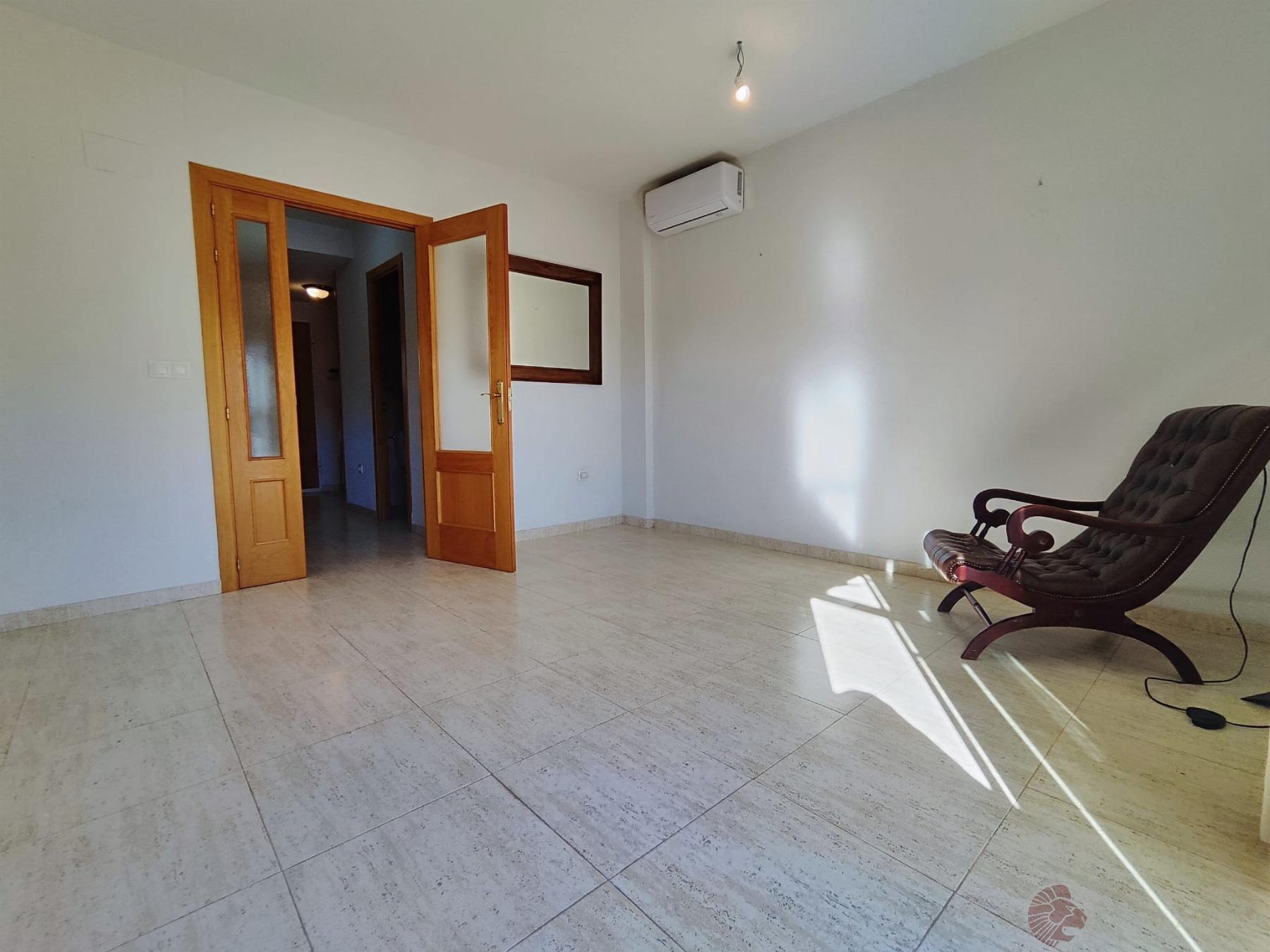 For rent of bungalow in El Campello