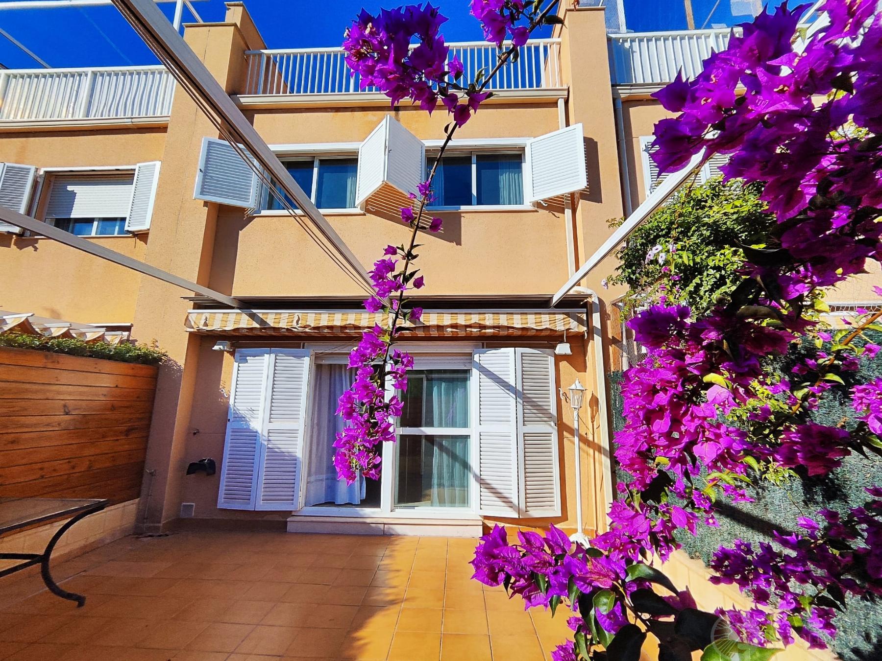 For rent of bungalow in El Campello
