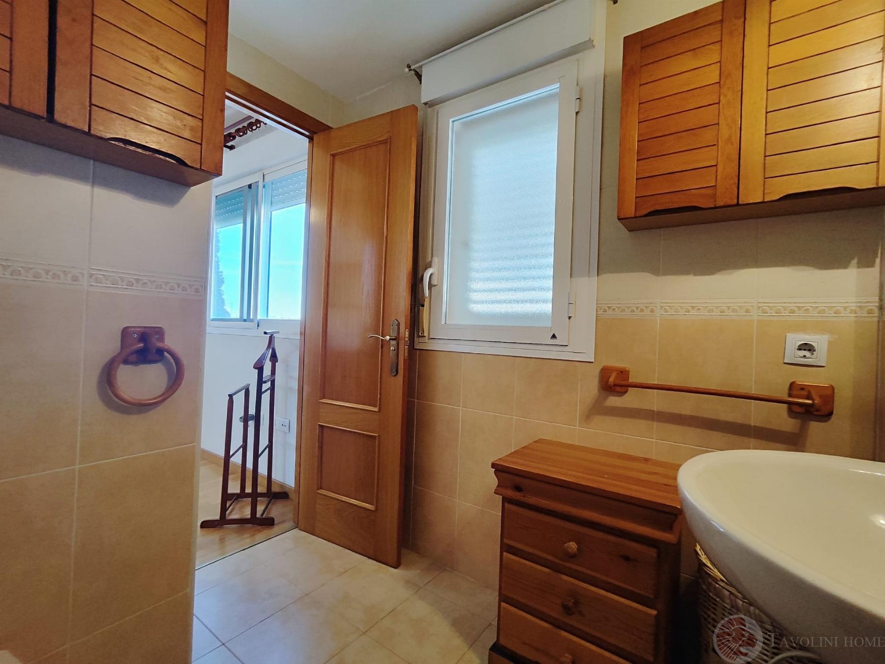 For rent of bungalow in El Campello