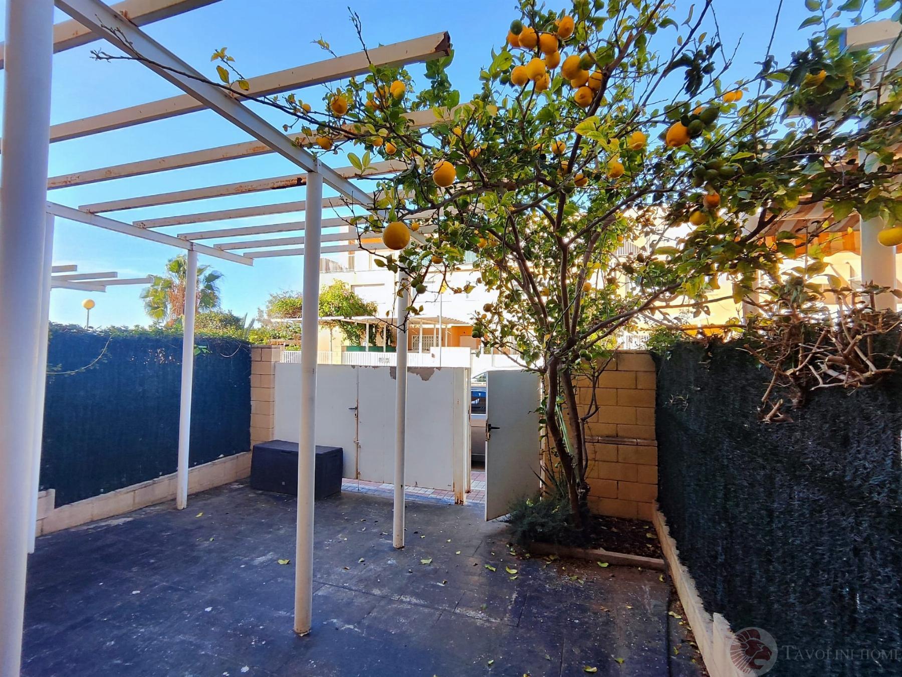 For rent of bungalow in El Campello