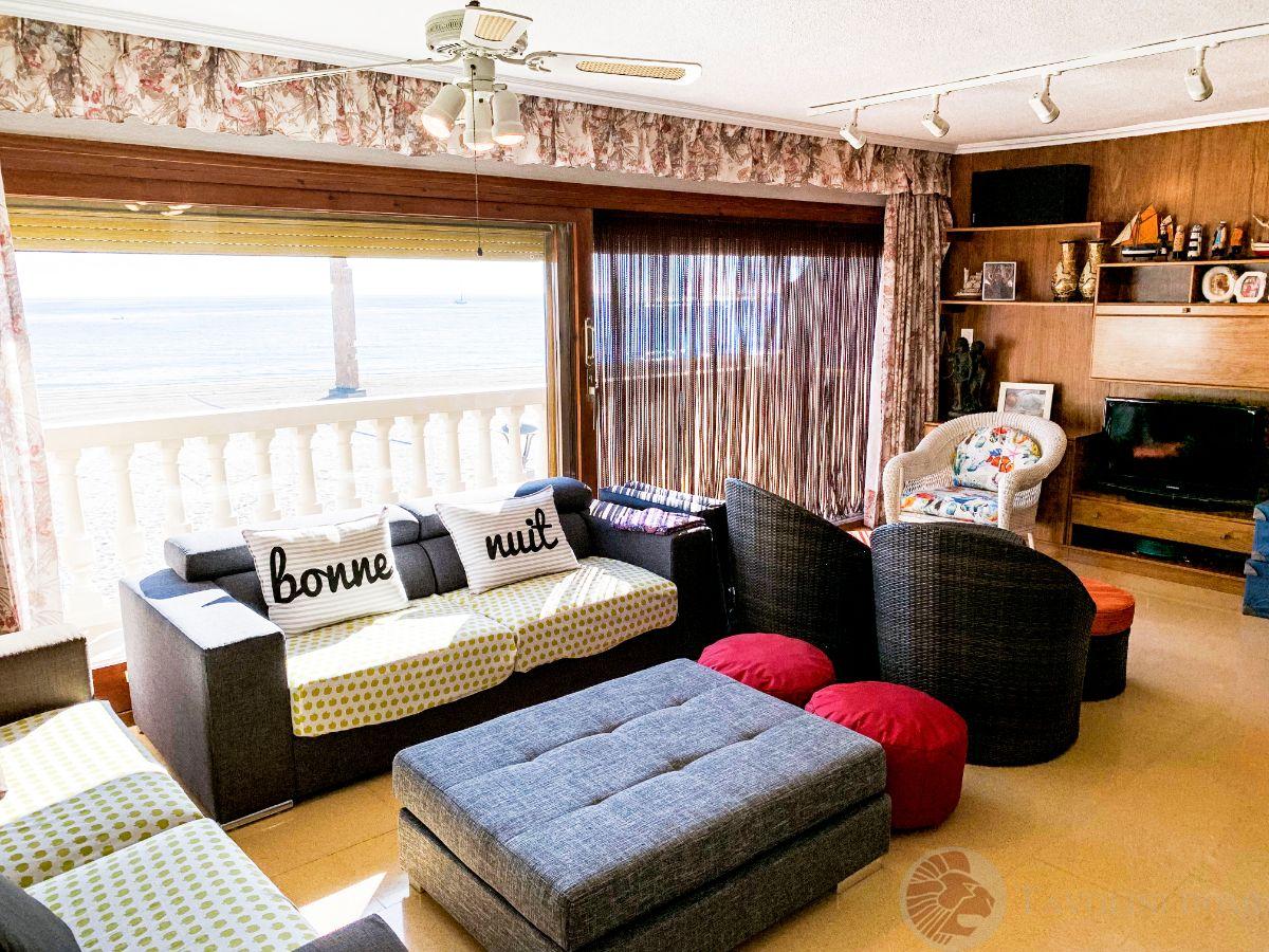 Продажа от

 Квартира на El Campello