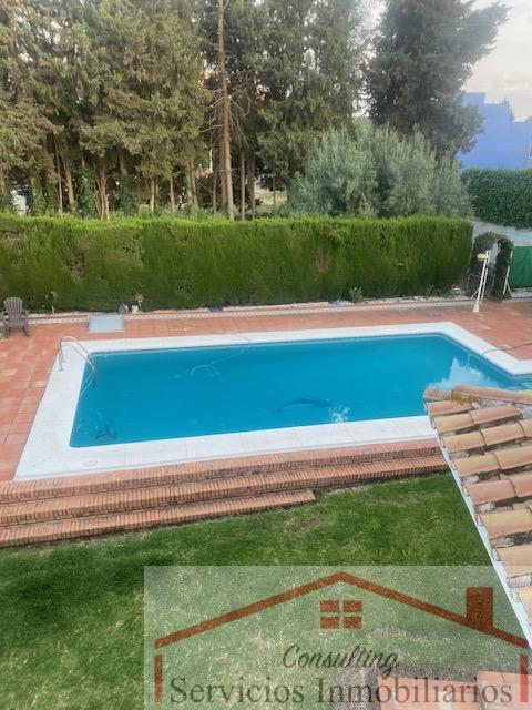 For sale of villa in Churriana