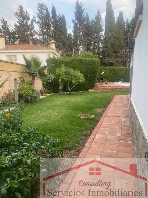 Venta de villa en Churriana