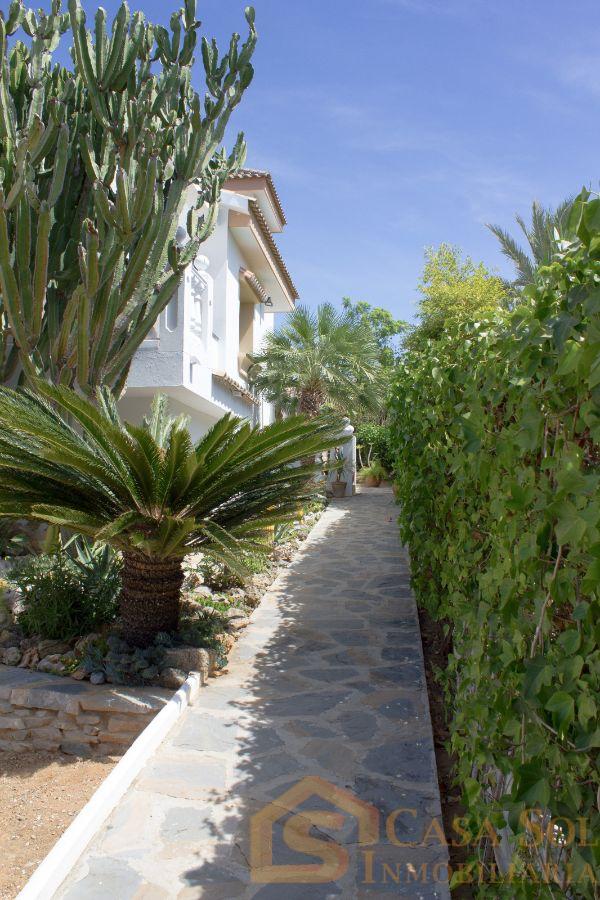 For sale of chalet in Marbella