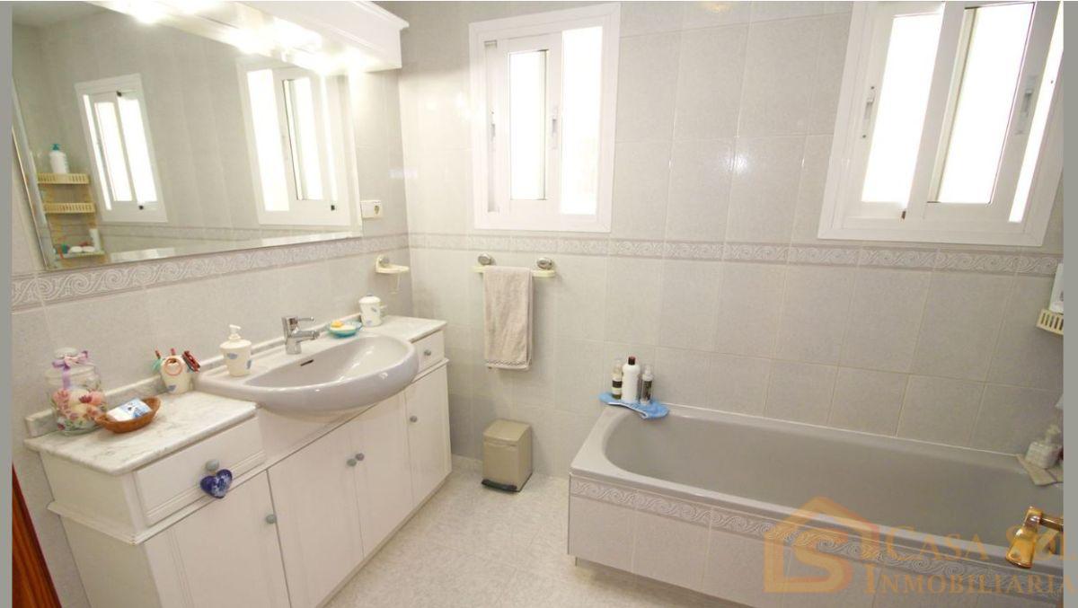For sale of chalet in Marbella