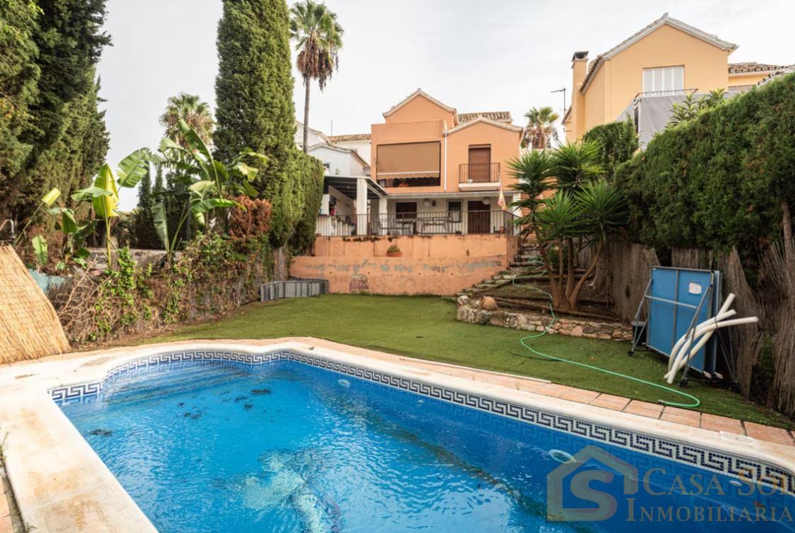 Pareado en venta en RIO REAL, Marbella