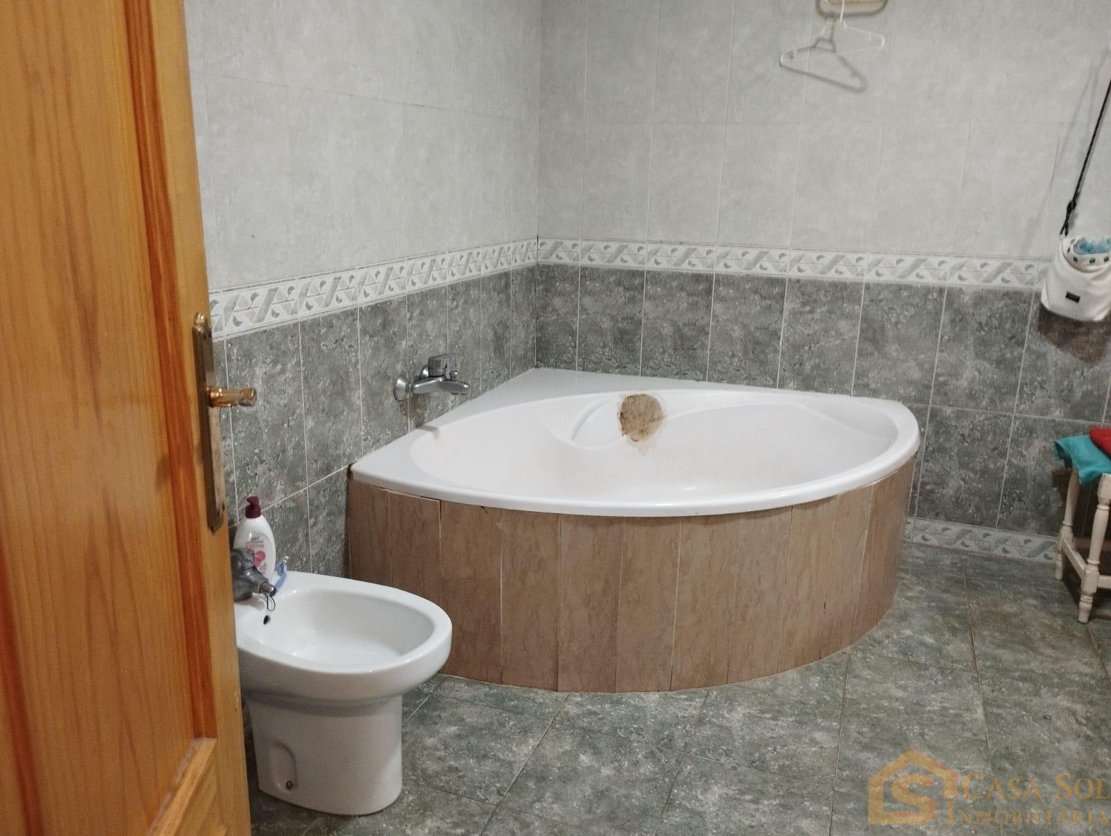 For sale of chalet in Marbella