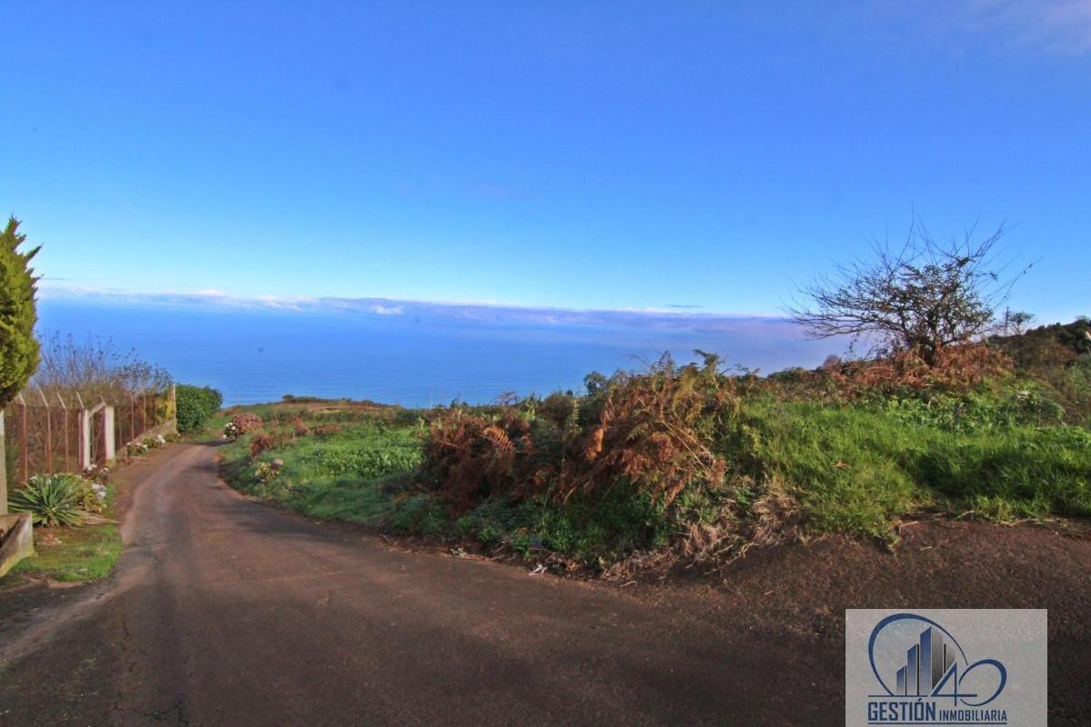 For sale of rural property in Los Realejos