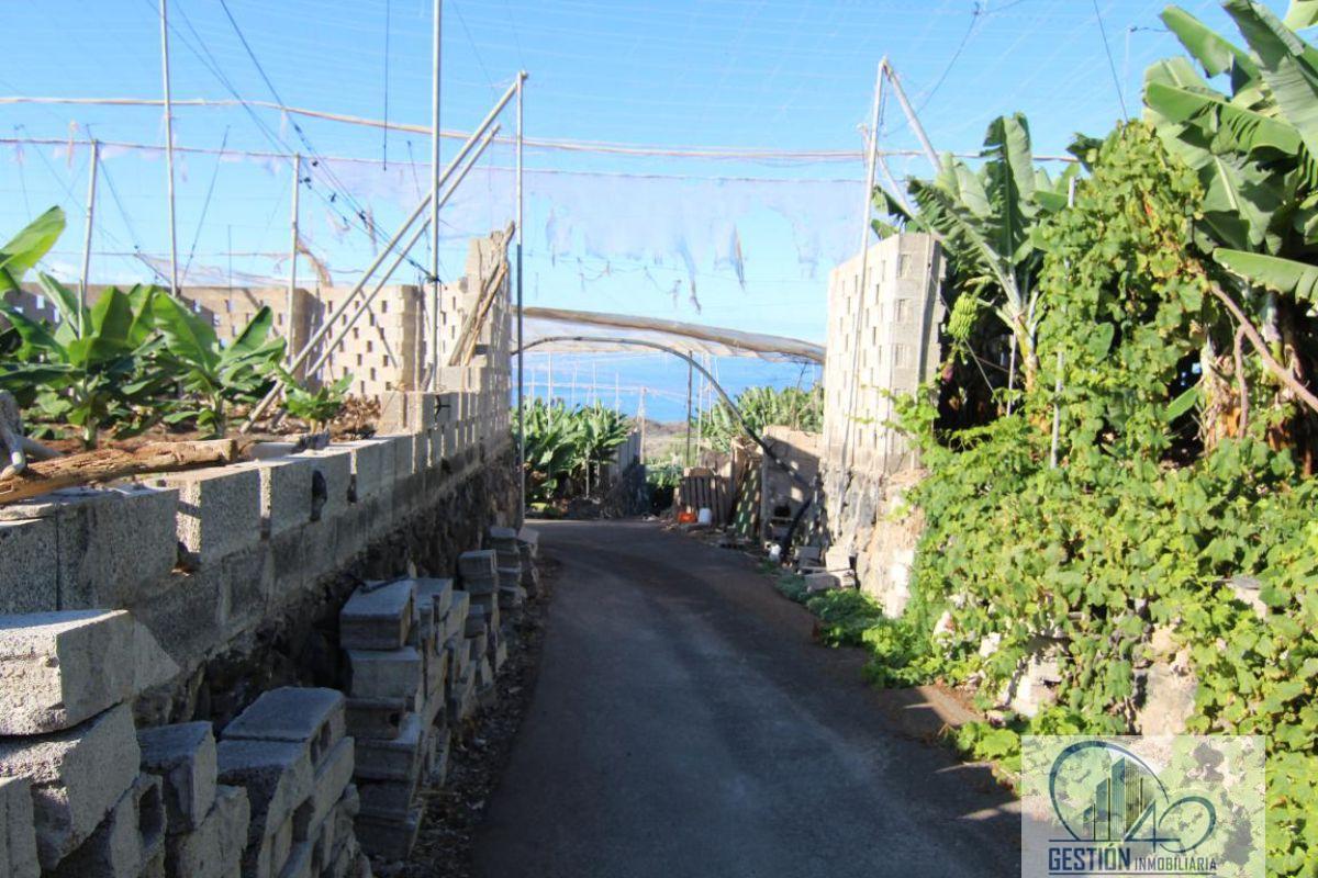 For sale of rural property in Guía de Isora