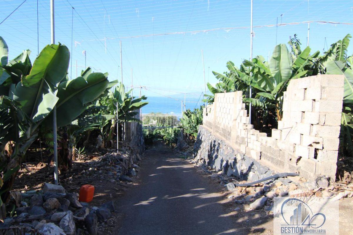 Zu verkaufen von landgrundstück in
 Guía de Isora