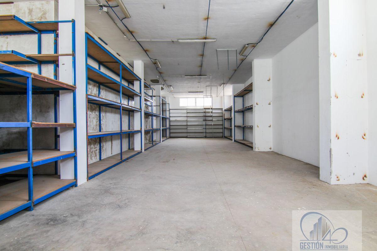 For rent of industrial plant/warehouse in Arafo