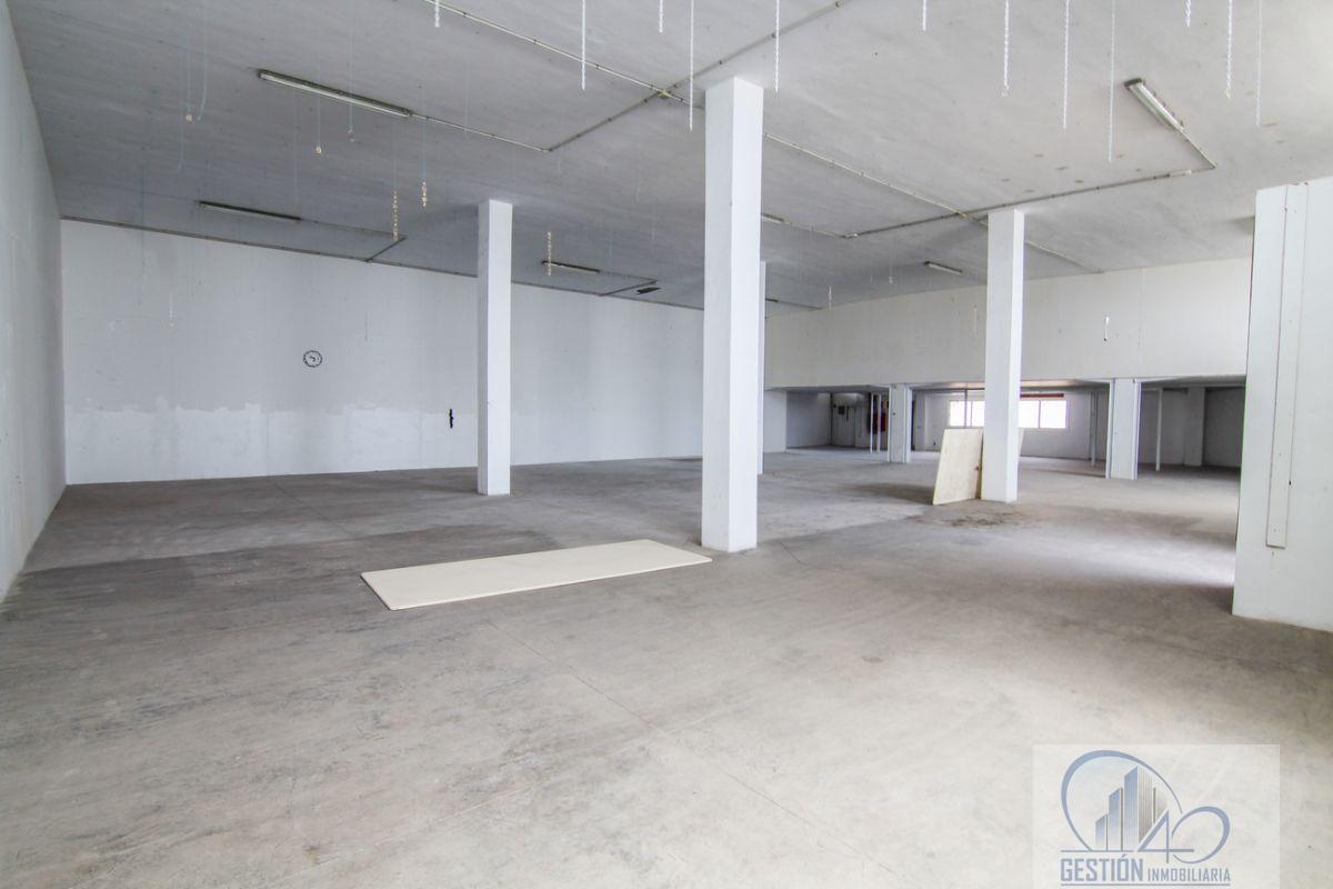 For rent of industrial plant/warehouse in Arafo