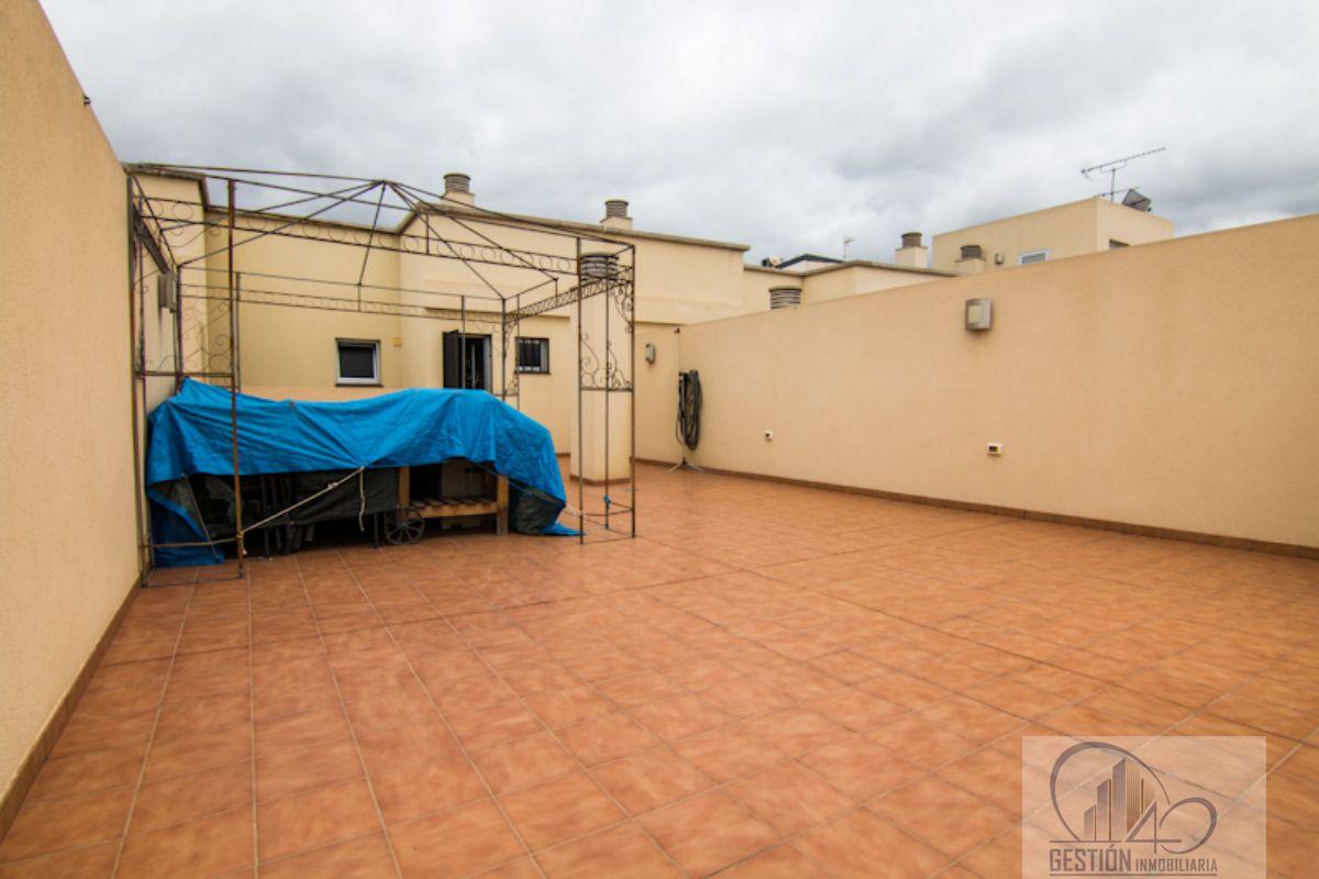 For sale of penthouse in Arona