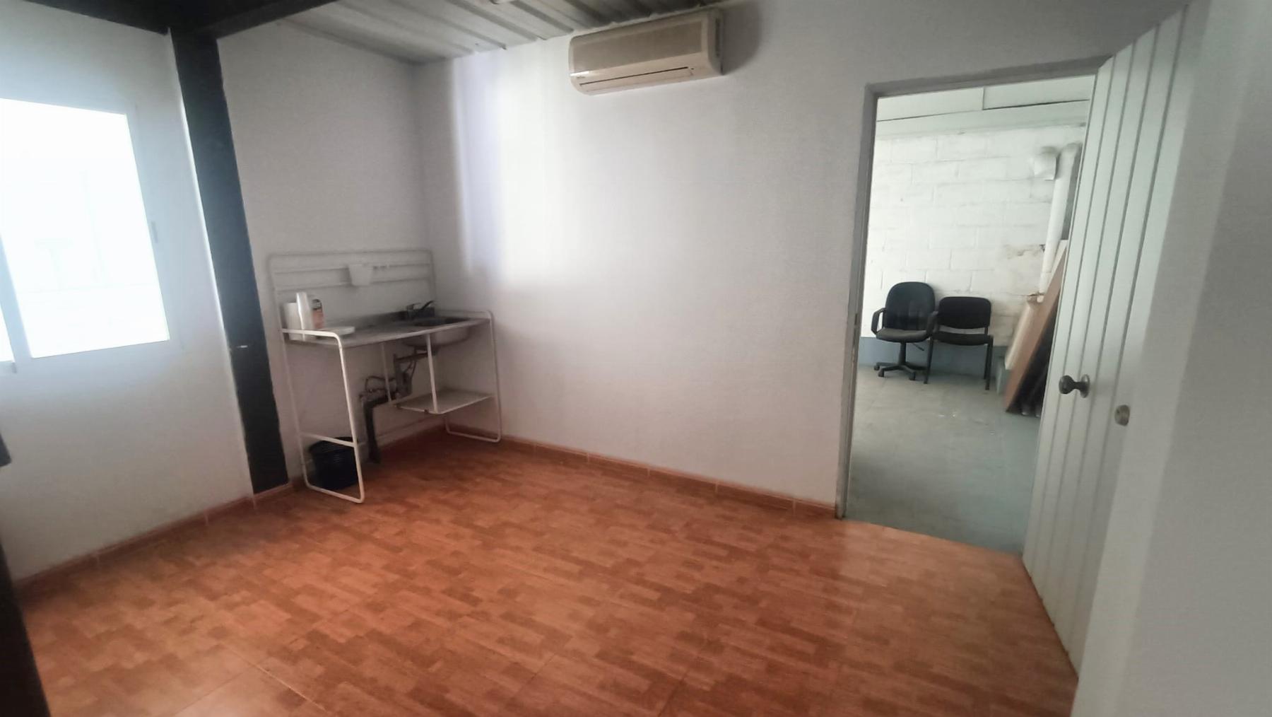 Venta de nave en Puerto Real