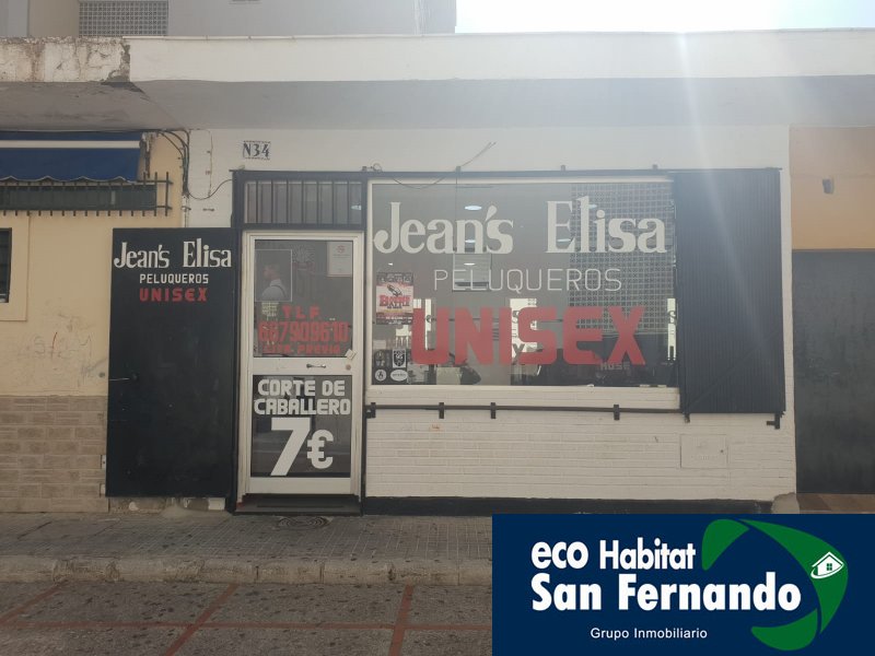 For sale of commercial in San Fernando