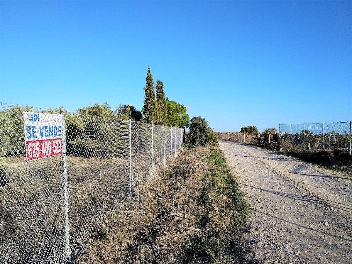 For sale of land in Chiclana de la Frontera