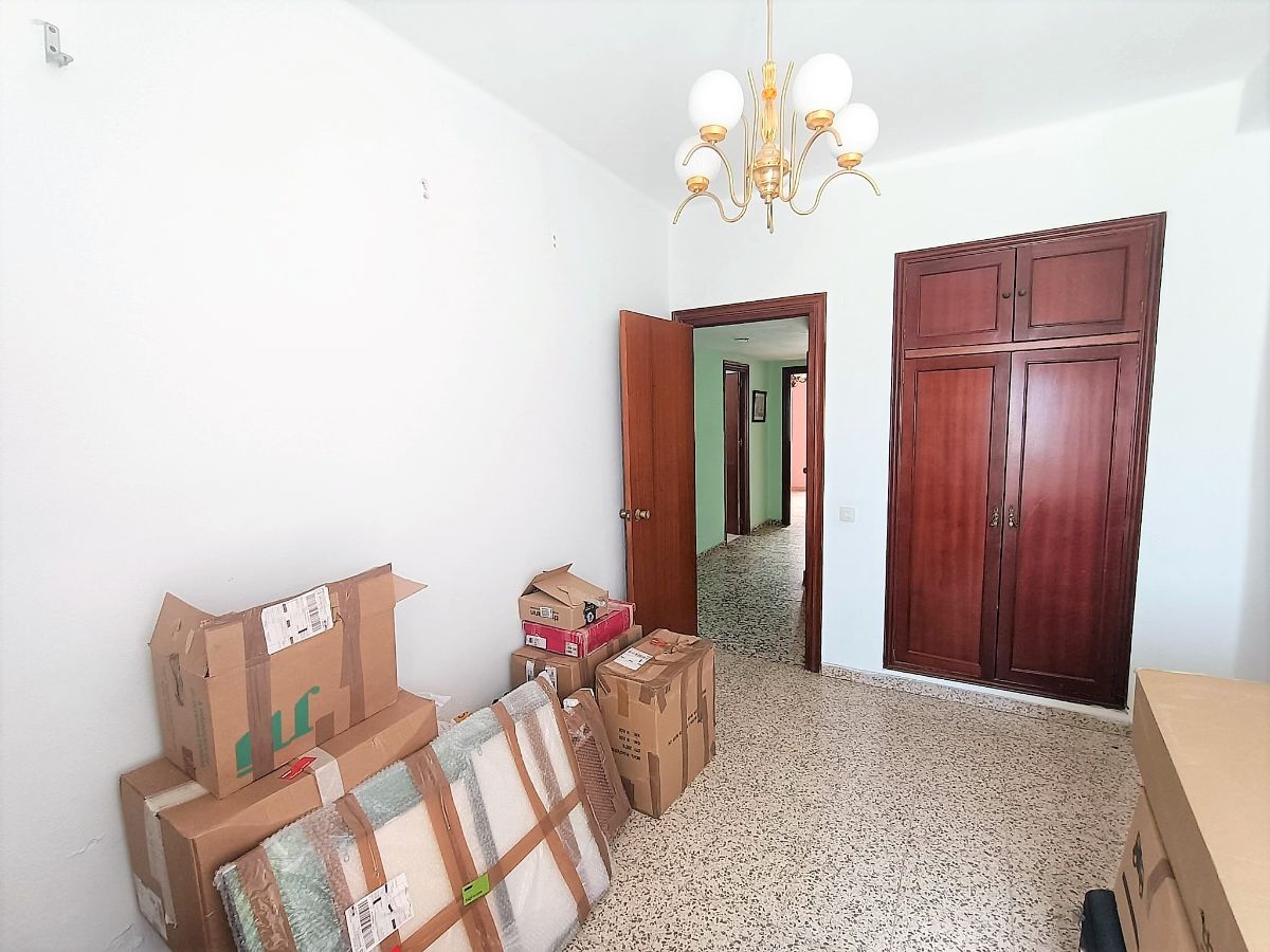 For sale of flat in San Fernando