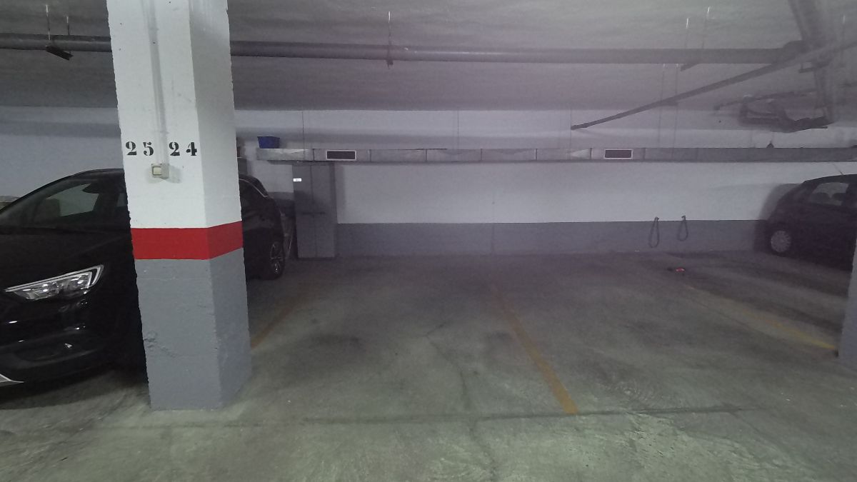 For sale of garage in San Fernando