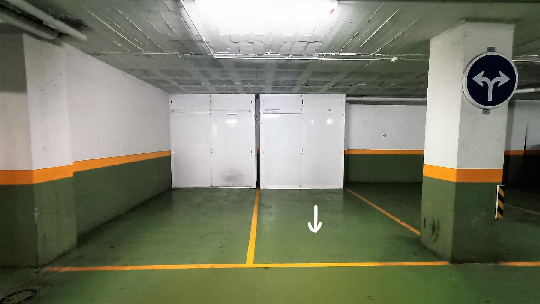 For sale of garage in San Fernando