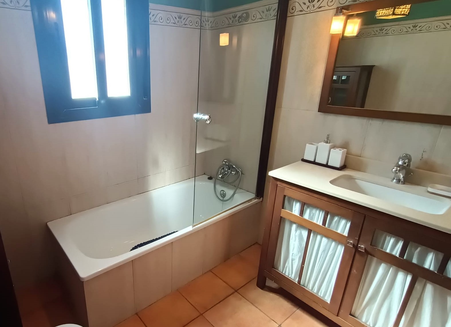 For sale of house in San Fernando