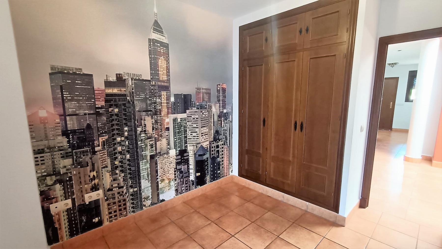 For sale of house in San Fernando