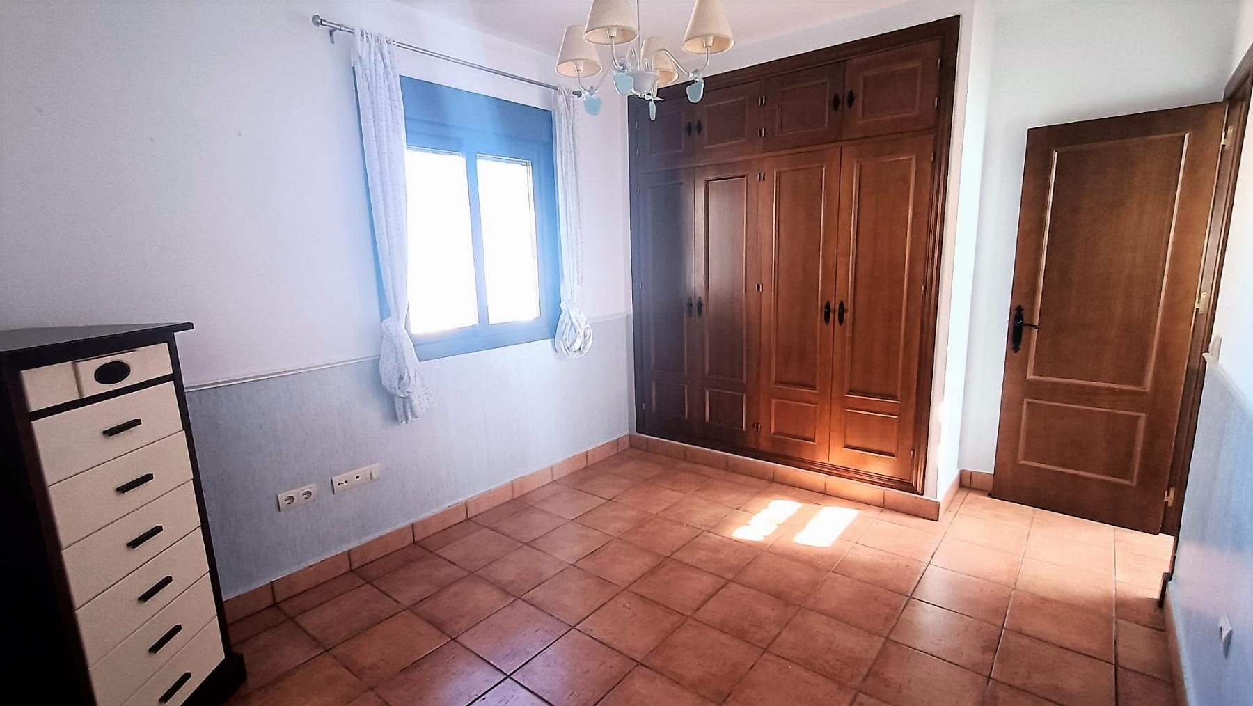 For sale of house in San Fernando
