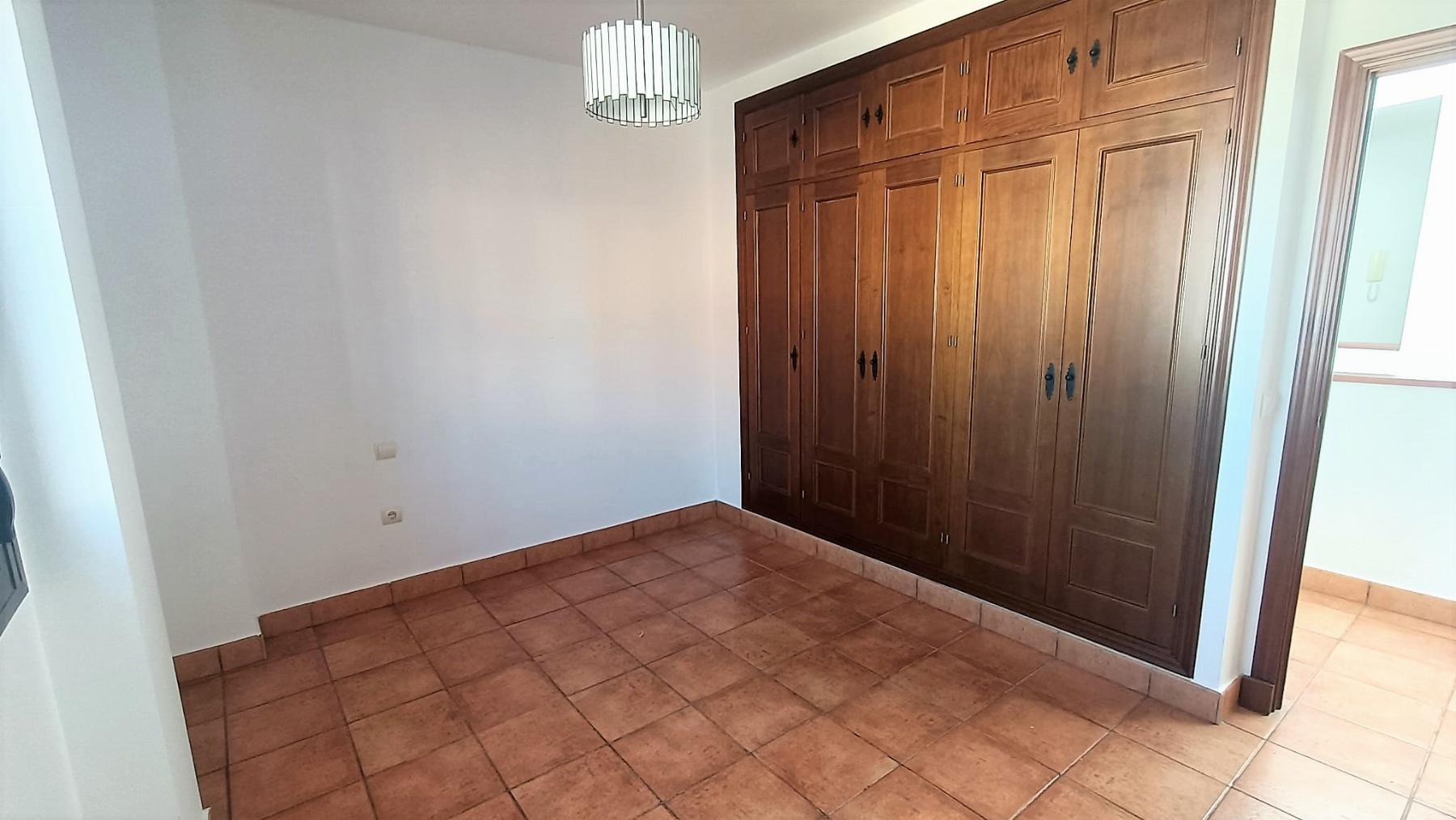 For sale of house in San Fernando