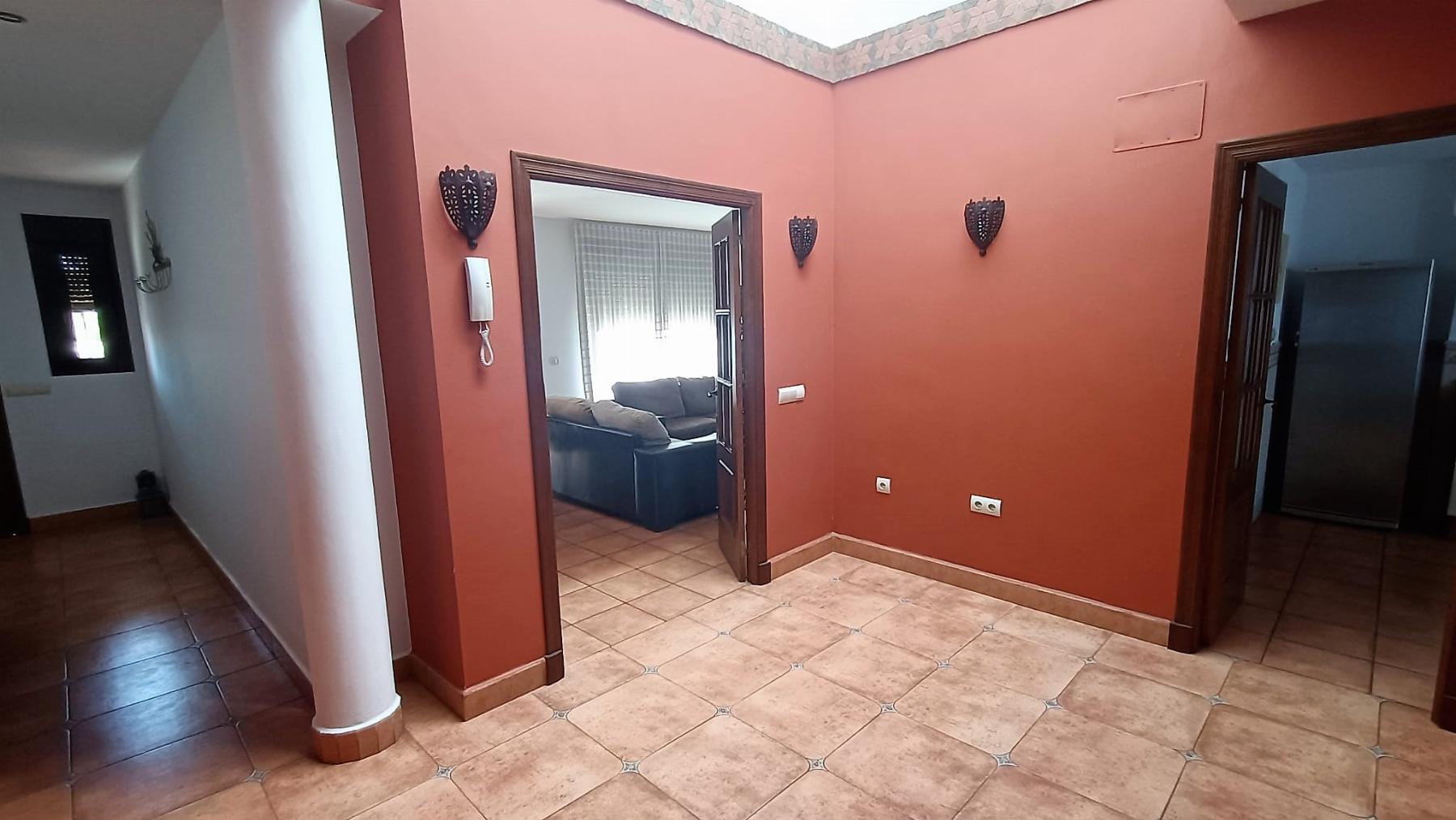 For sale of house in San Fernando