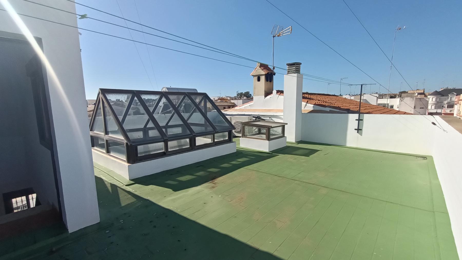 For sale of house in San Fernando