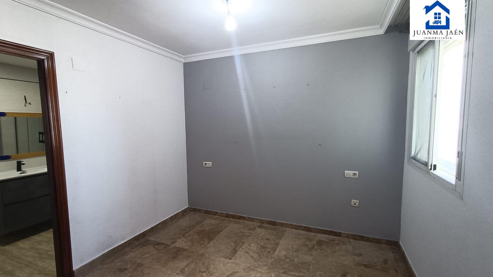 For sale of flat in San Fernando